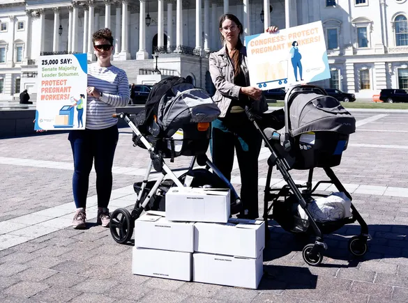 I democratici sollecitano l'EEOC a mantenere le protezioni IVF previste dalle regole sulla gravidanza