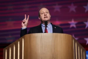 Il Colorado approva un disegno di legge che vieta la fissazione dei salari basata sulla sorveglianza dell’intelligenza artificiale