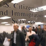 Cosa fare quando le autorità per l'immigrazione visitano la casa di un dipendente remoto