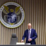 Il presidente della FCC afferma che esiste un "terreno comune" per porre fine alla discriminazione illegale, DEI