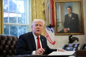 La coalizione chiede al giudice di fermare l'ordine degli appaltatori anti-DEI di Trump