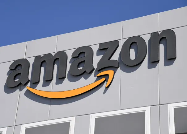 Lo snafu di Amazon FMLA ha portato al licenziamento del dipendente che ha preso un congedo per prendersi cura della moglie, sostiene la causa