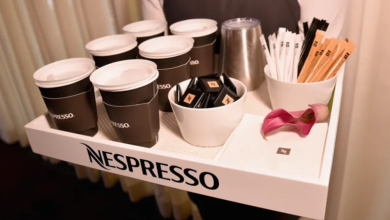 Nespresso deve affrontare la denuncia di discriminazione razziale da parte degli afroamericani, stabilisce il tribunale