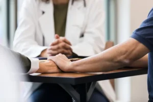 I datori di lavoro devono sempre aspettare prima di chiarire le certificazioni FMLA con i fornitori? Non necessariamente, dice il 4° Circuito