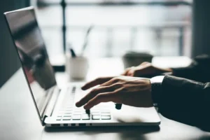 Questa settimana in 5 numeri: i dipendenti faticano a trovare il tempo per il miglioramento delle competenze