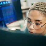 Gli operatori ad alte prestazioni potrebbero risentirsi dei lavoratori con prestazioni inferiori che ricevono formazione su di loro