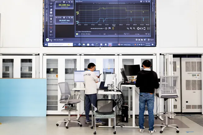 I datori di lavoro che si limitano a “parlare di intelligenza artificiale” possono mettere a repentaglio la fiducia dei lavoratori