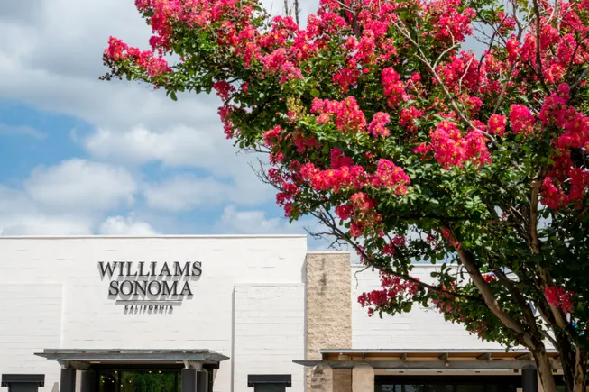Williams-Sonoma distribuirà rimborsi tariffari a venditori e dipendenti