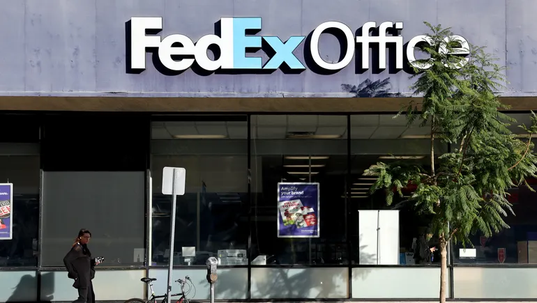 Afferma le 6 denunce di molestie dei lavoratori FedEx non protette dal Titolo VII, 5° Circuito