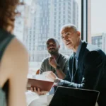 Le revisioni delle prestazioni assistite dall’intelligenza artificiale non possono sostituire l’intuizione umana, avverte il rapporto