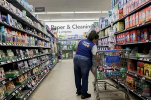 Walmart prevede di offrire ai dipendenti prescrizioni gratuite e congedo retribuito per la terapia intensiva neonatale
